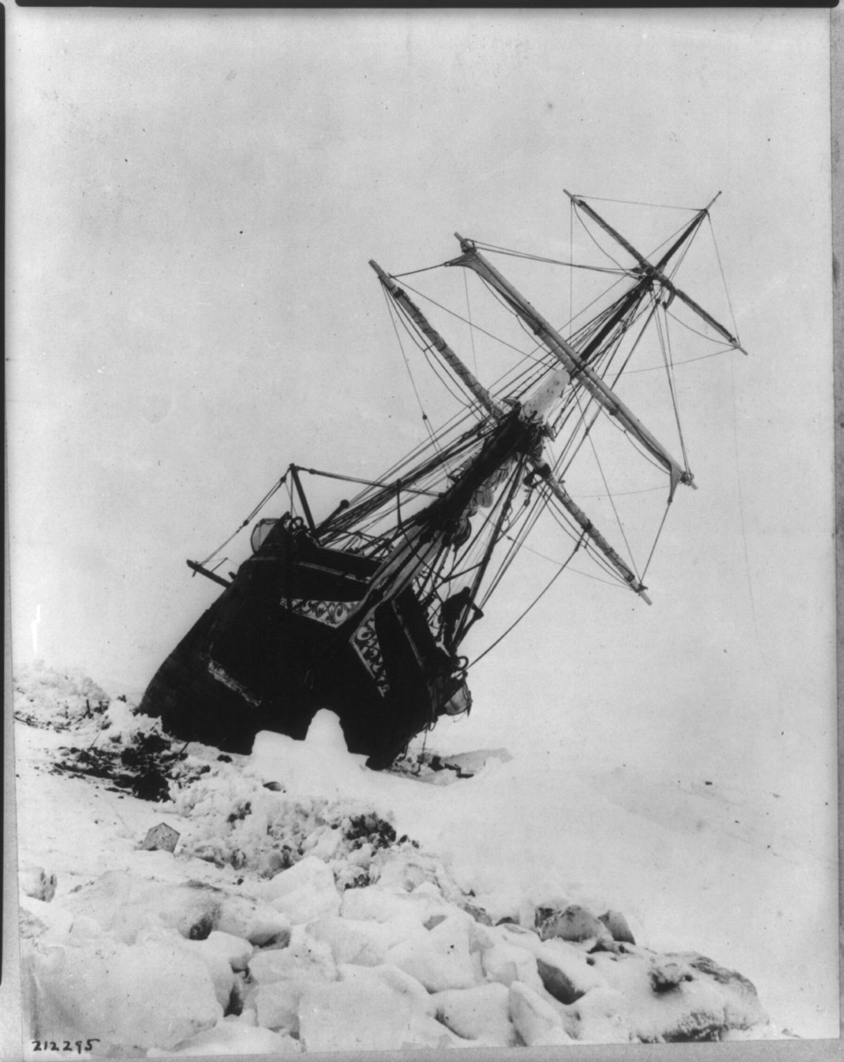 Behind The Scenes On The Hunt For Shackleton’s ‘Endurance’